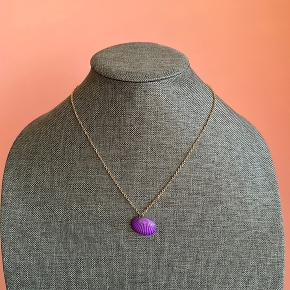 Jewelry - Purple Shell Faux Gold Necklace